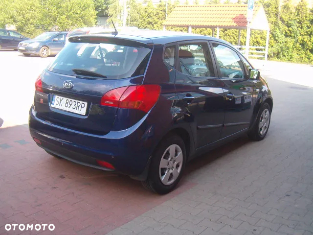Kia Venga - 9