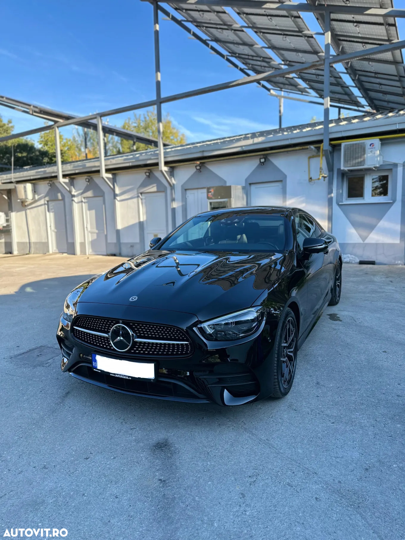 Mercedes-Benz E 220 d 4Matic Coupe 9G-TRONIC Night Edition - 2