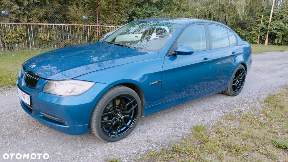 BMW Seria 3 320i - 2