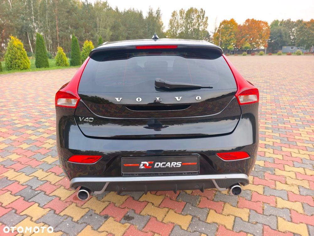 Volvo V40 D2 R Design - 4