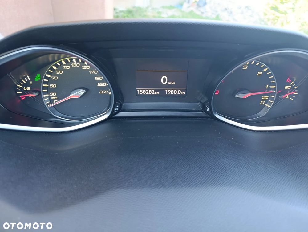 Peugeot 308 1.6 e-HDi Allure S&S - 13