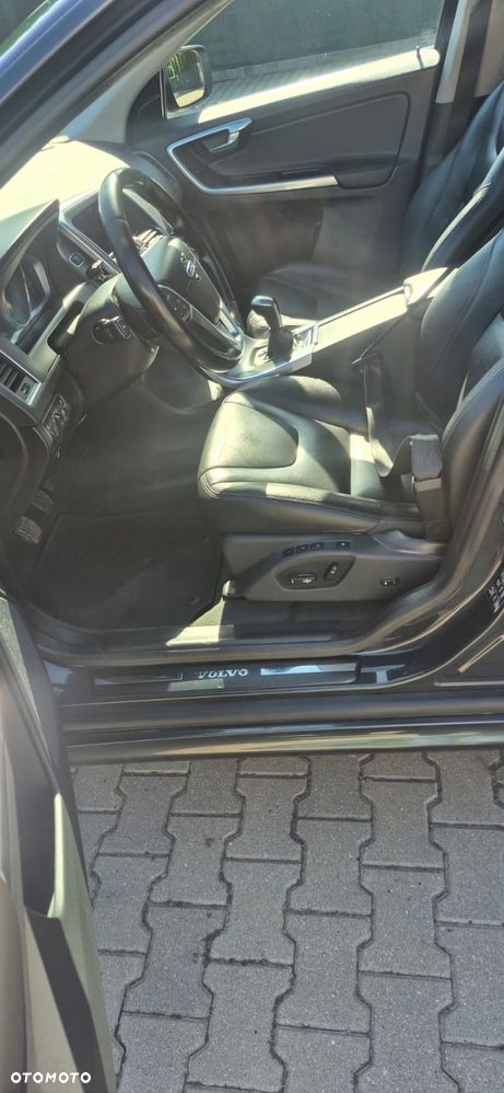 Volvo XC 60 D4 Drive-E R-Design Summum - 10