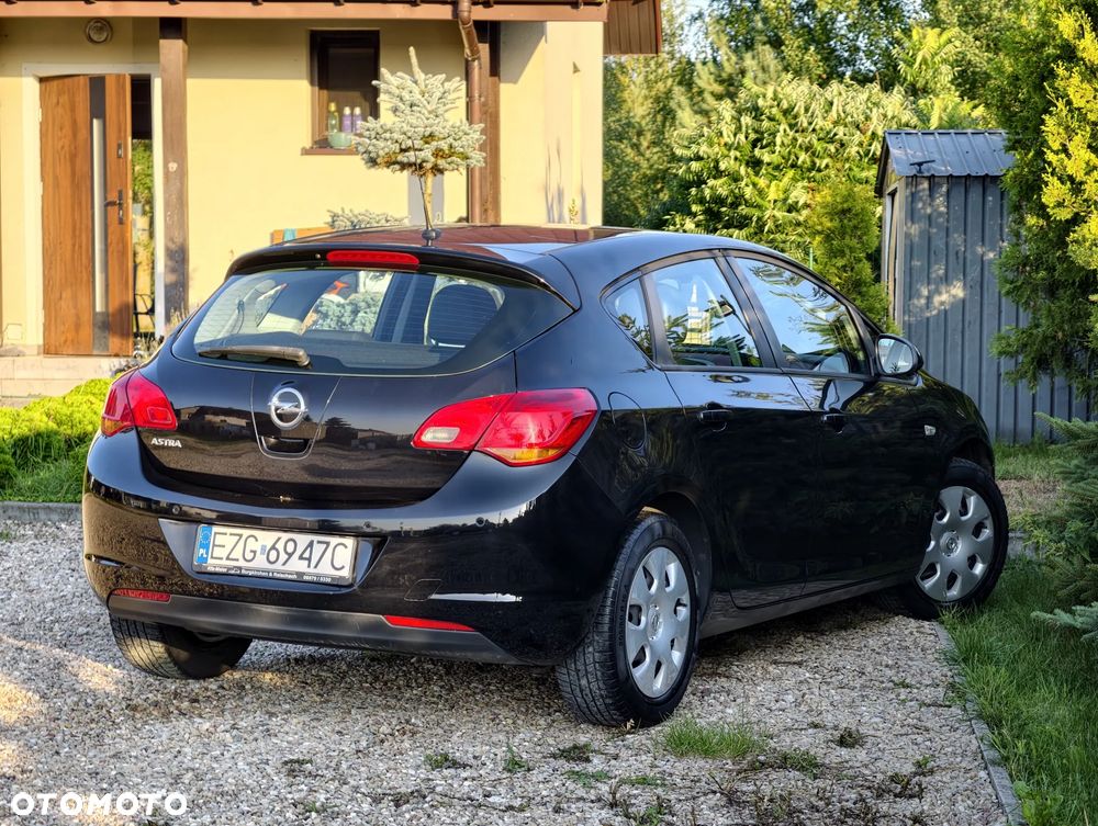 Opel Astra 1.6 Enjoy - 21