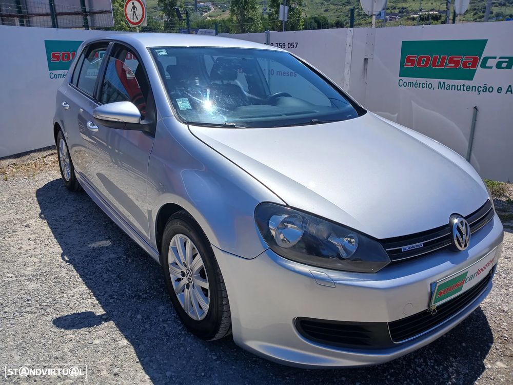 VW Golf 1.6 TDi Trendline BlueMotion - 5