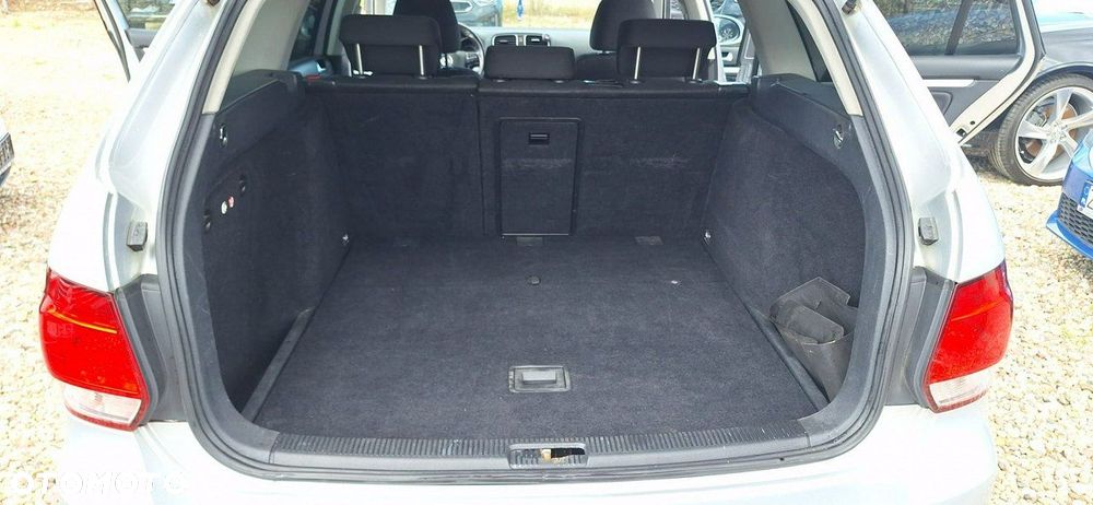 Volkswagen Golf - 10