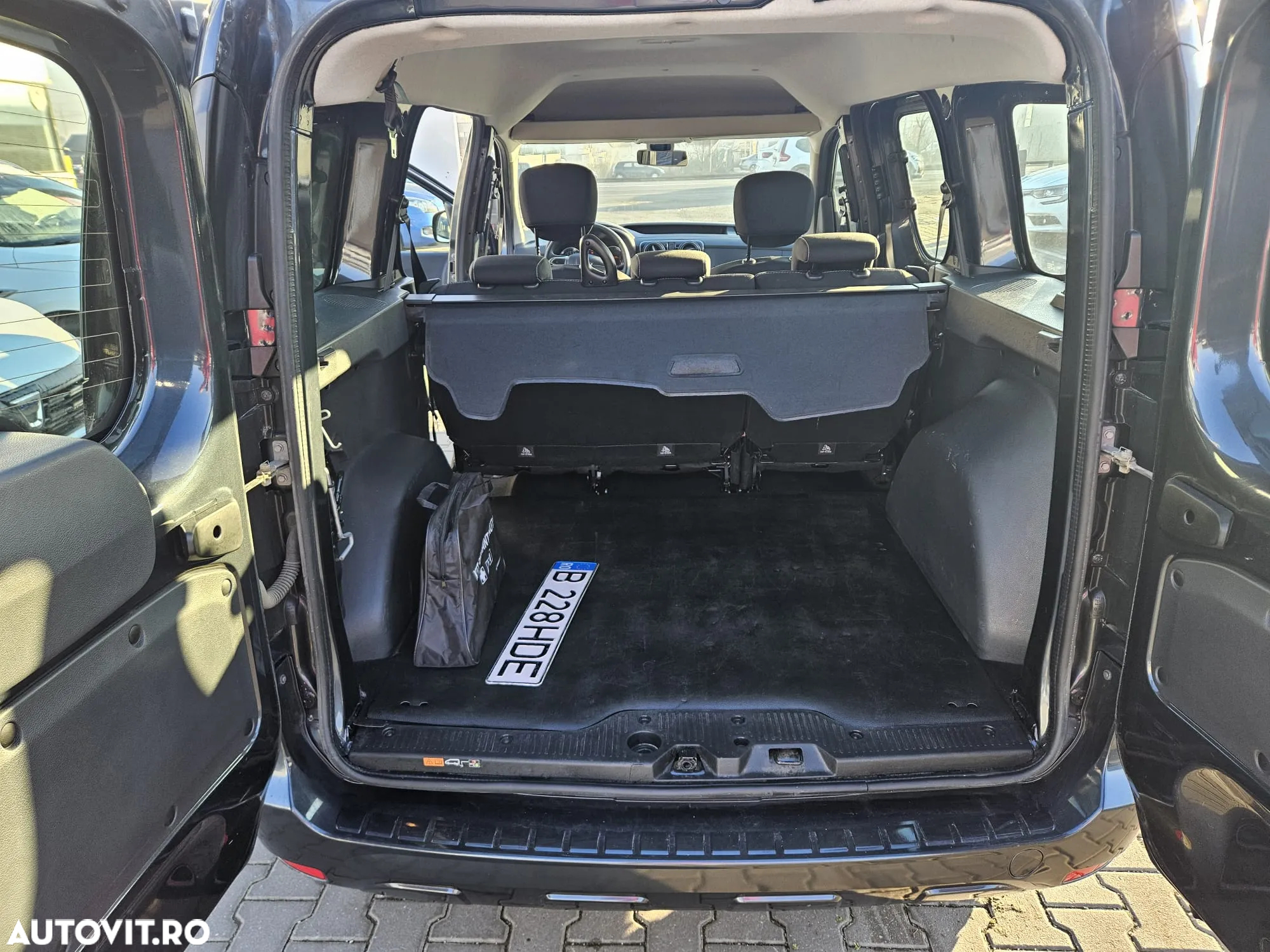 Dacia Dokker 1.5 Blue dCi Laureate - 5