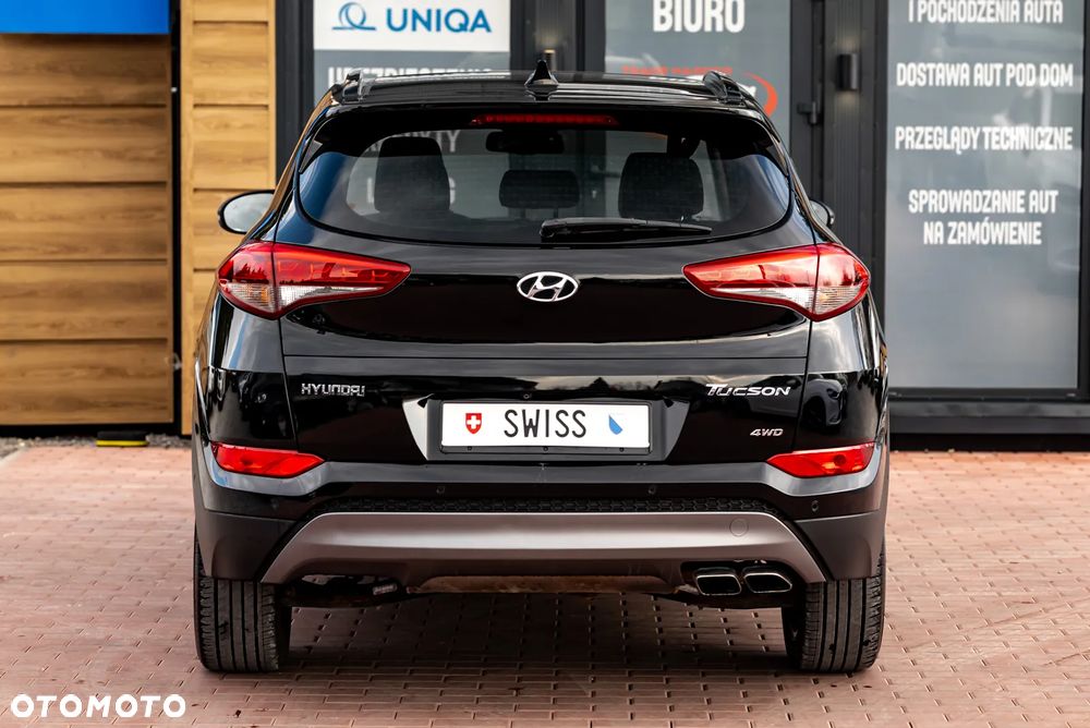 Hyundai Tucson 2.0 CRDI 4WD Automatik Premium - 11
