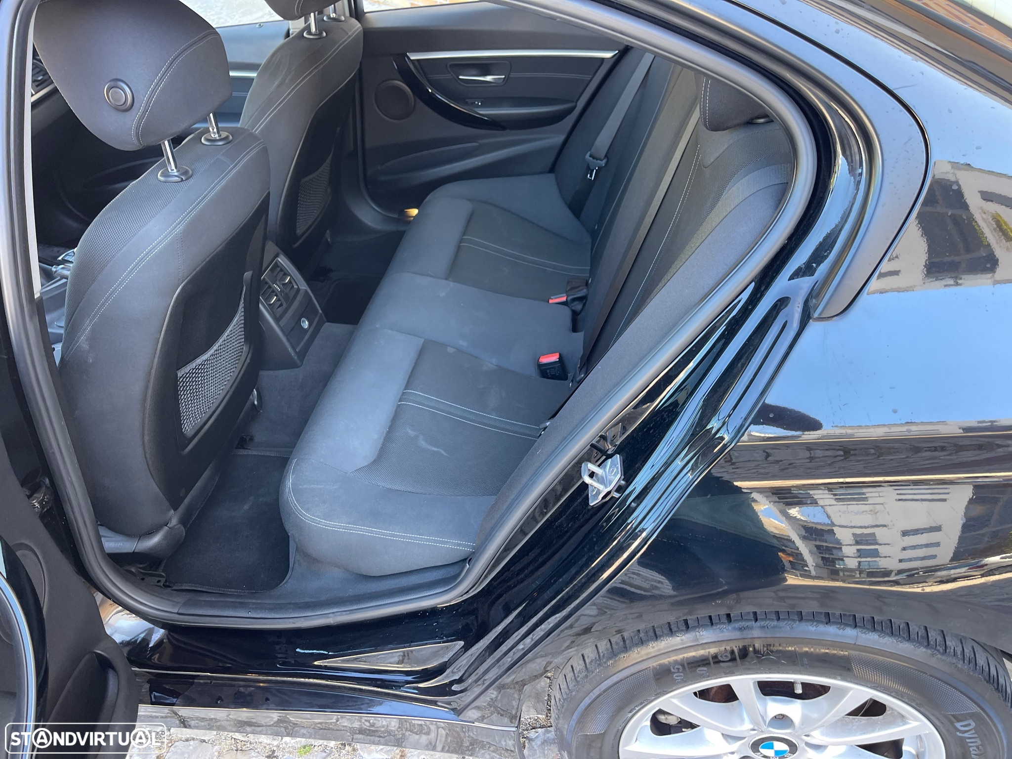 BMW 318 d Line Sport - 9