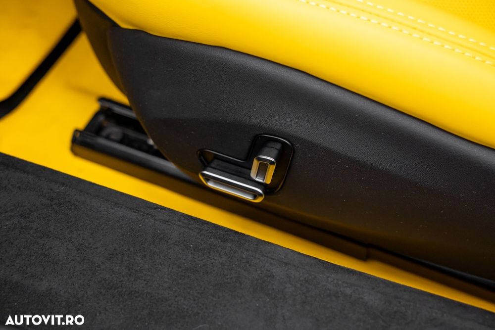 Ferrari 296 GTB - 13