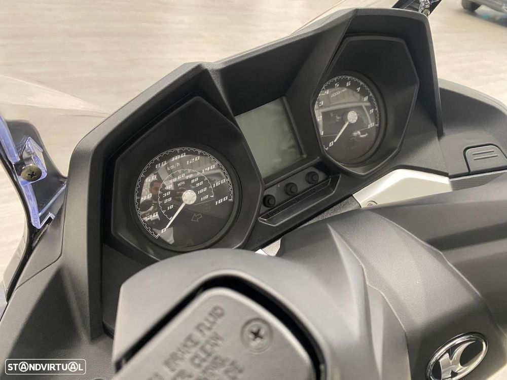 Kymco Downtown - 10