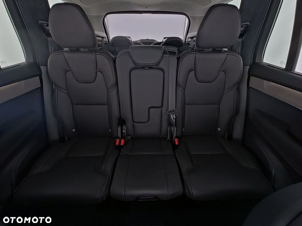 Volvo XC 90 T8 AWD Plug-In Hybrid Ultra Dark 7os - 13