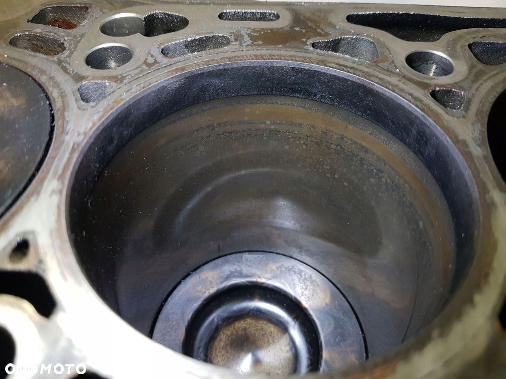 dół silnika blok vw audi seat skoda 2.0 tdi det - 7