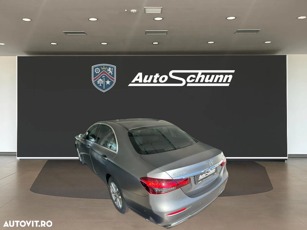 Mercedes-Benz E 220 d 4Matic 9G-TRONIC Avantgarde - 8