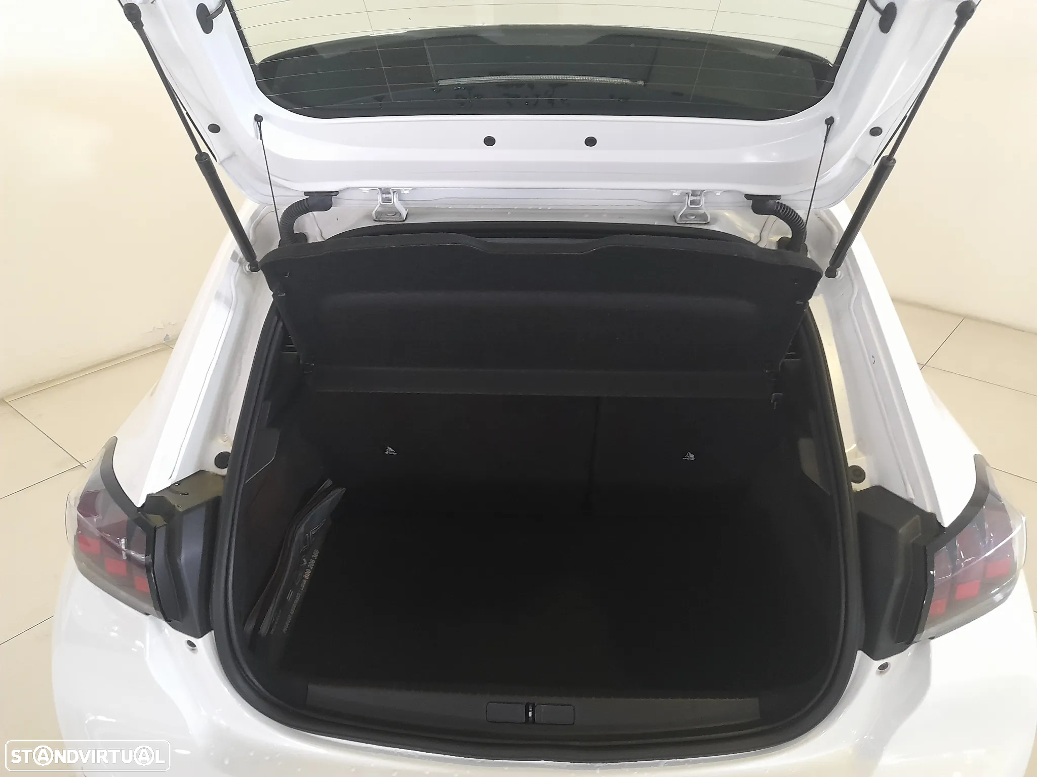 Peugeot 208 1.2 PureTech Active Pack - 9