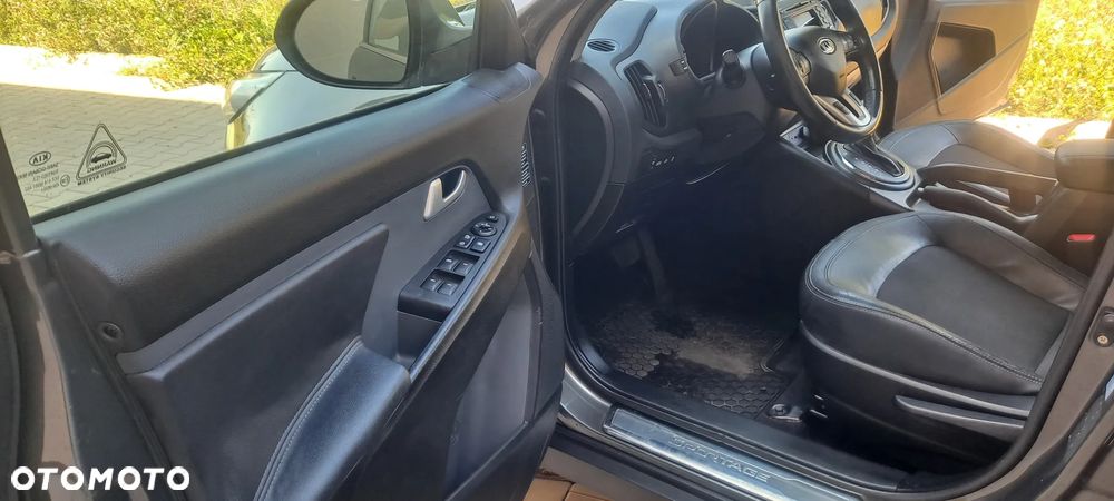 Kia Sportage 2,0 CRDI AWD Spirit - 5