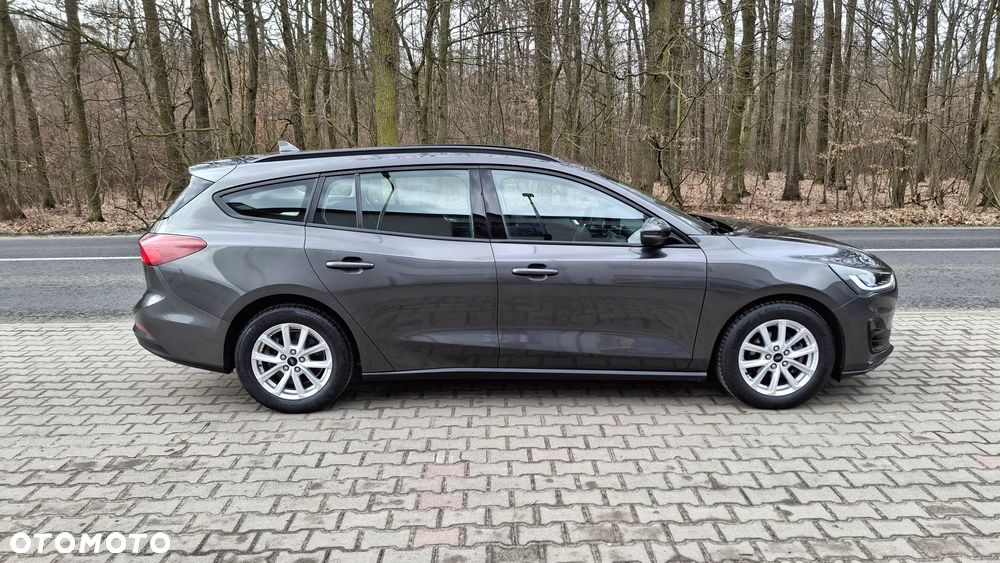 Ford Focus 1.5 EcoBlue Start-Stopp-System COOL&CONNECT - 9