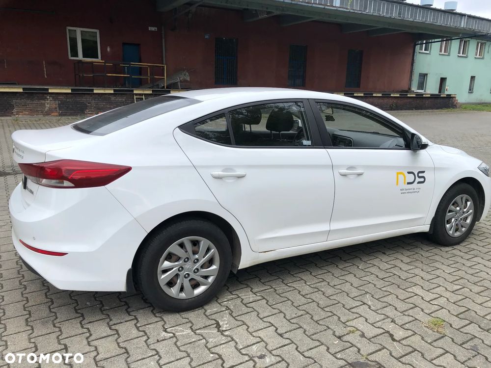Hyundai Elantra 1.6 CRDi Classic + - 5