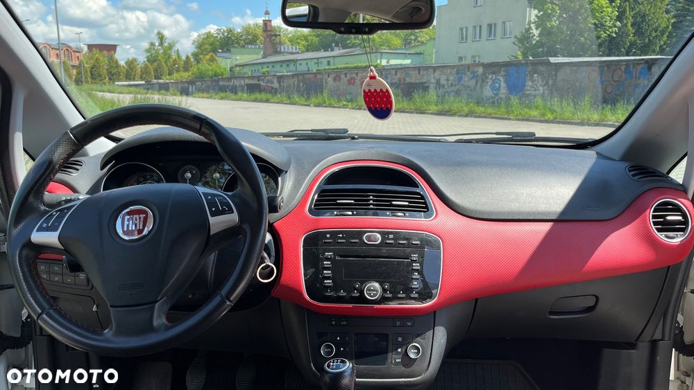 Fiat Punto Evo 1.4 8V Racing - 12