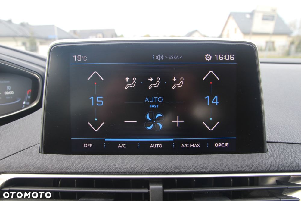 Peugeot 5008 HDI 115 Active - 21