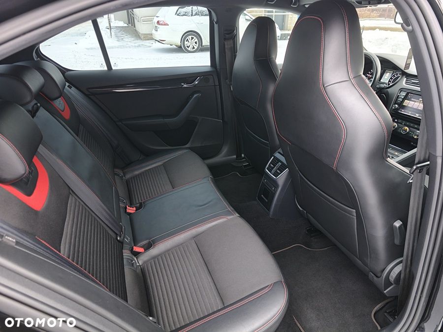 Skoda Octavia 2.0 TDI RS - 18