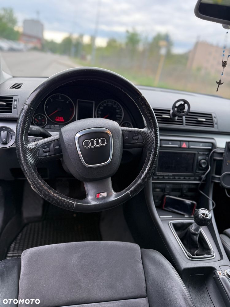 Audi A4 Avant 2.0 TDI DPF - 16