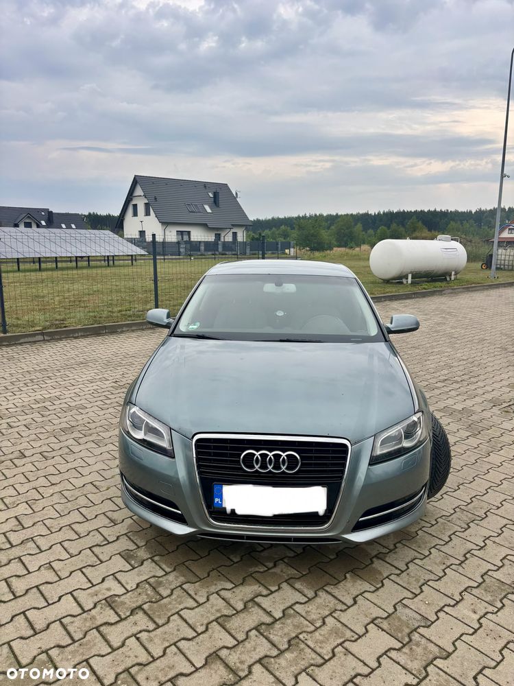 Audi A3 Sportback - 2