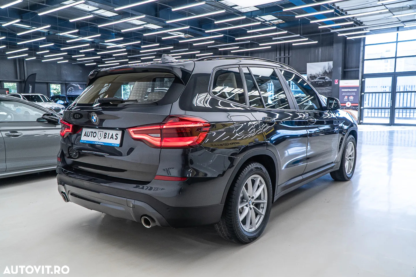 BMW X3 xDrive20i AT Luxury Line - 7