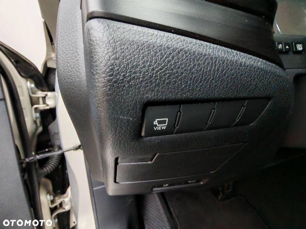 Lexus ES 300h Prestige - 21