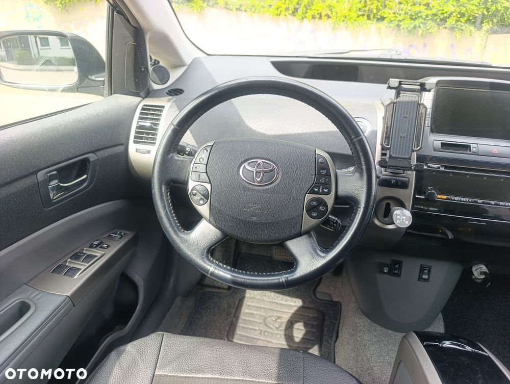Toyota Prius - 8