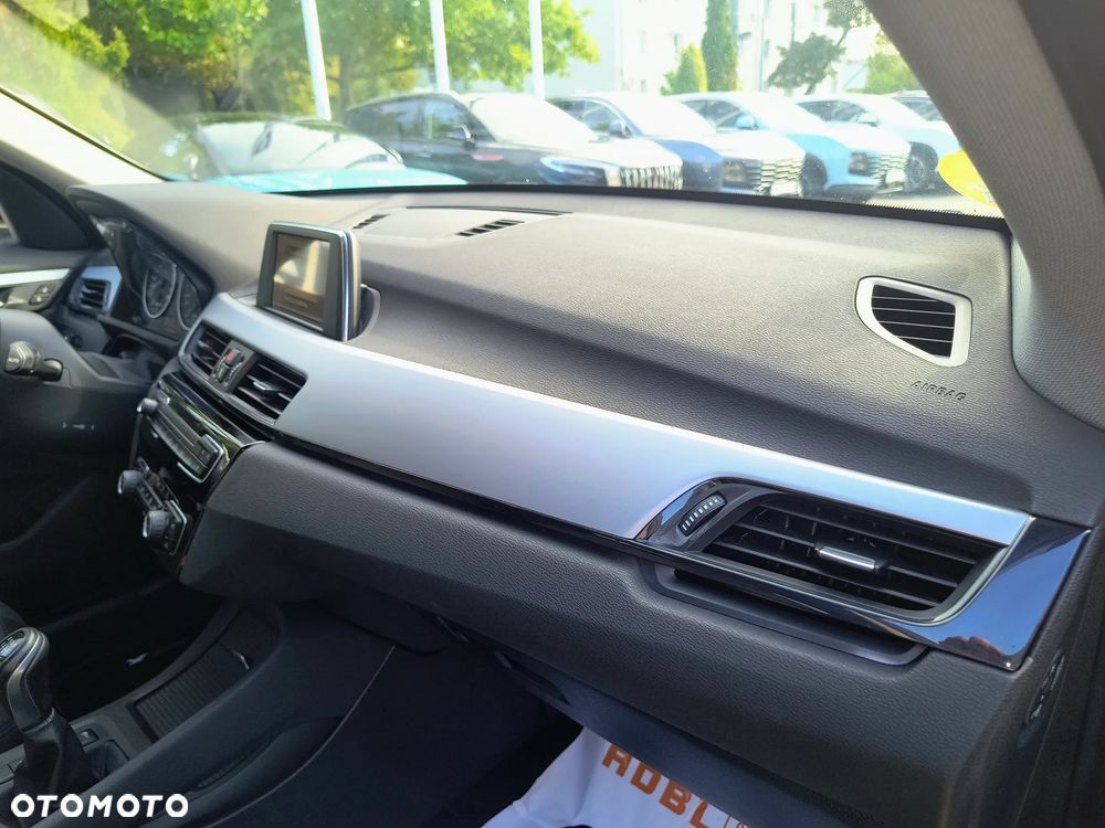 BMW X1 - 13