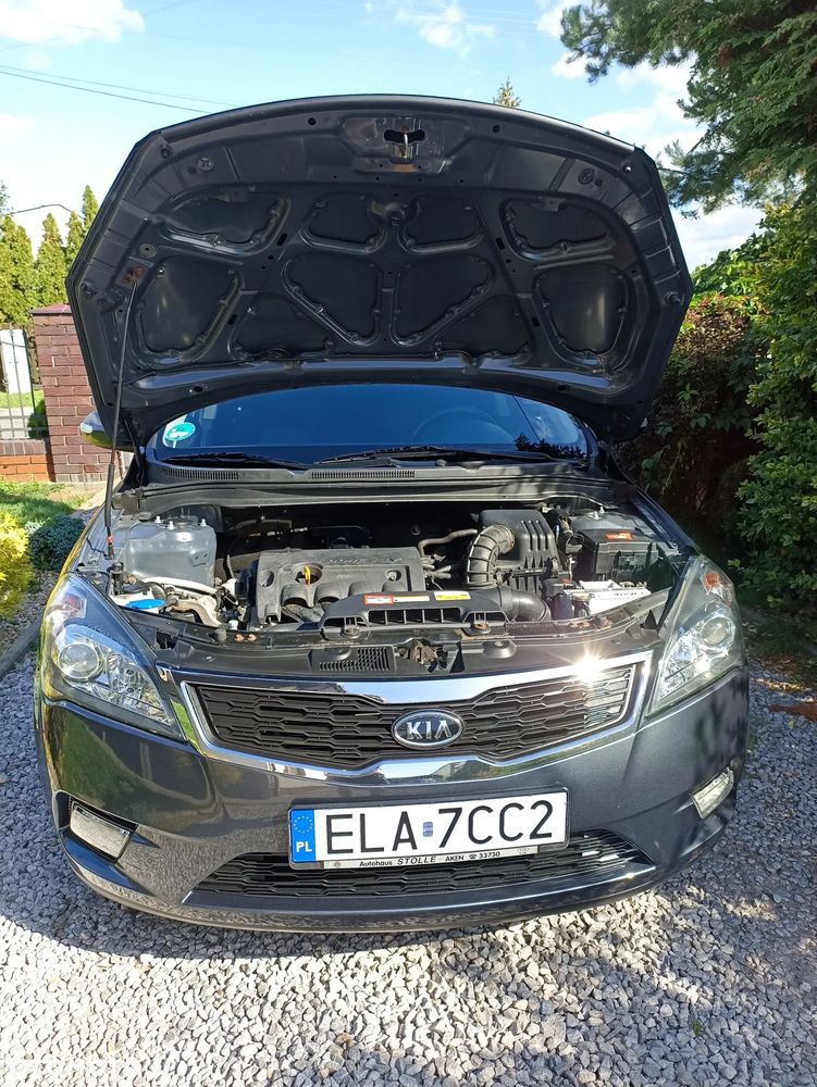 Kia Ceed - 4
