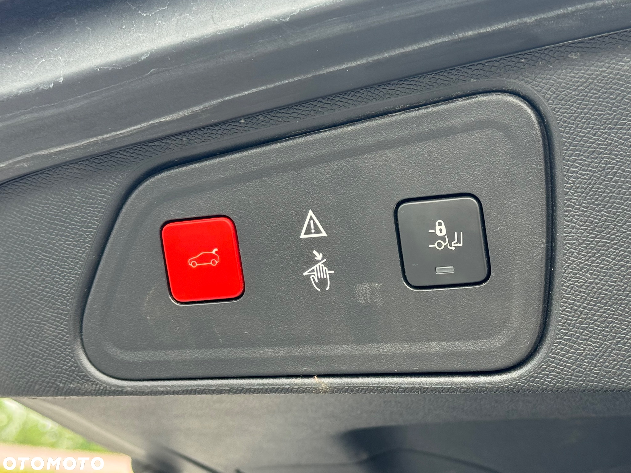 Peugeot 3008 1.6 BlueHDi Allure S&S EAT6 - 25