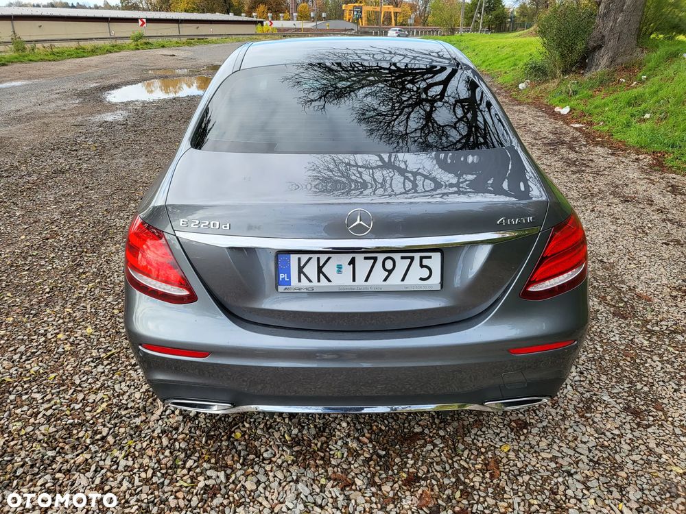 Mercedes-Benz Klasa E 220 d 9G-TRONIC - 5