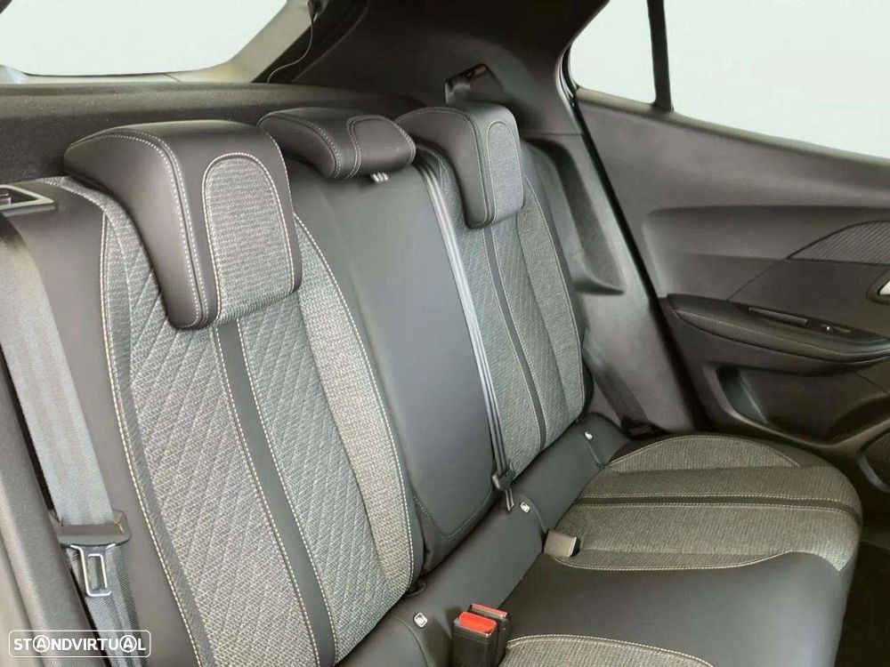Peugeot 2008 1.2 PureTech Allure - 16