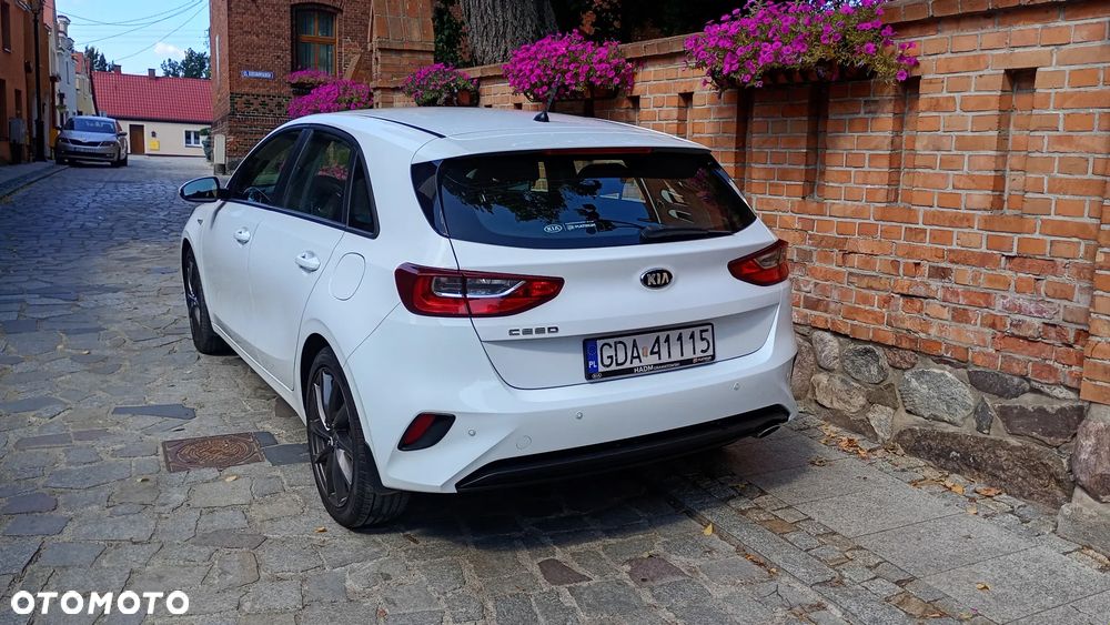 Kia Ceed 1.6 CRDi SCR M - 14