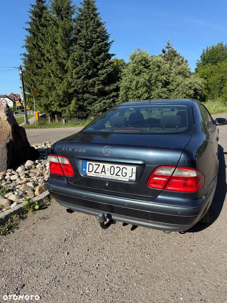 Mercedes-Benz CLK - 4