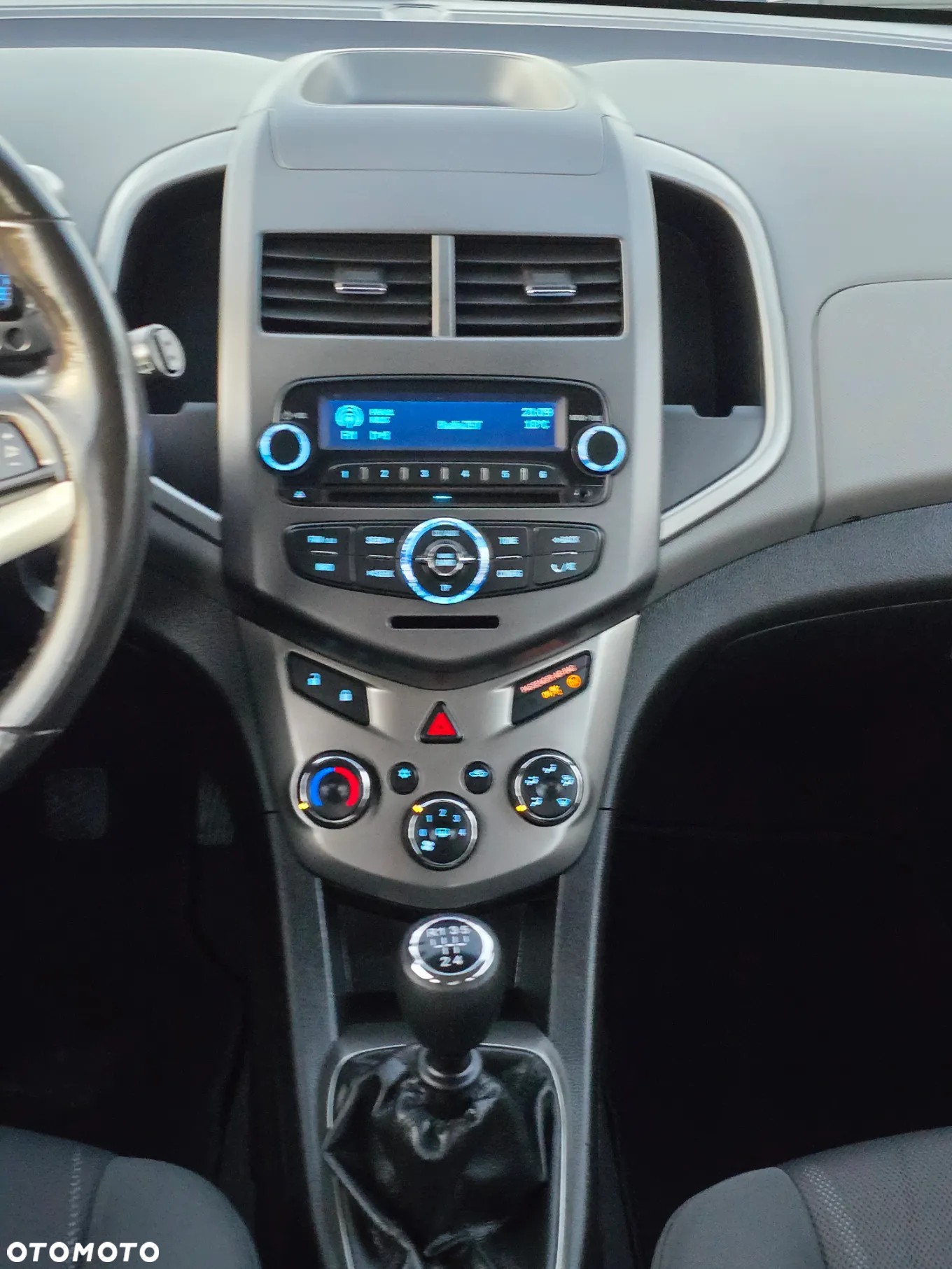 Chevrolet Aveo 1.2 LT - 29