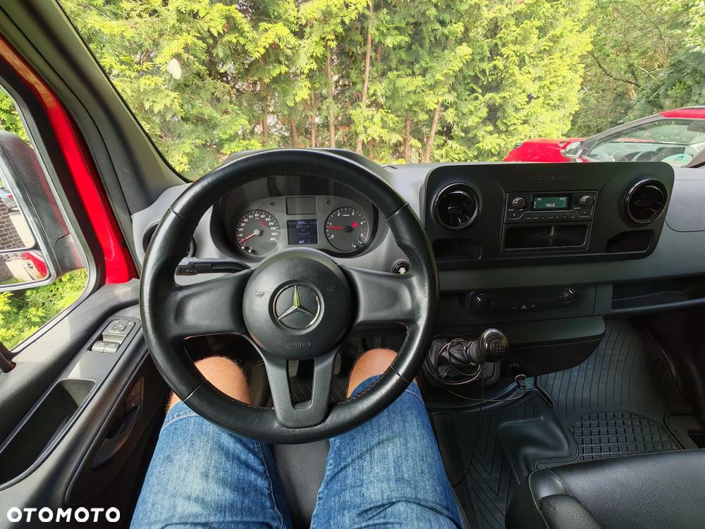 Mercedes-Benz Sprinter 211 - 19