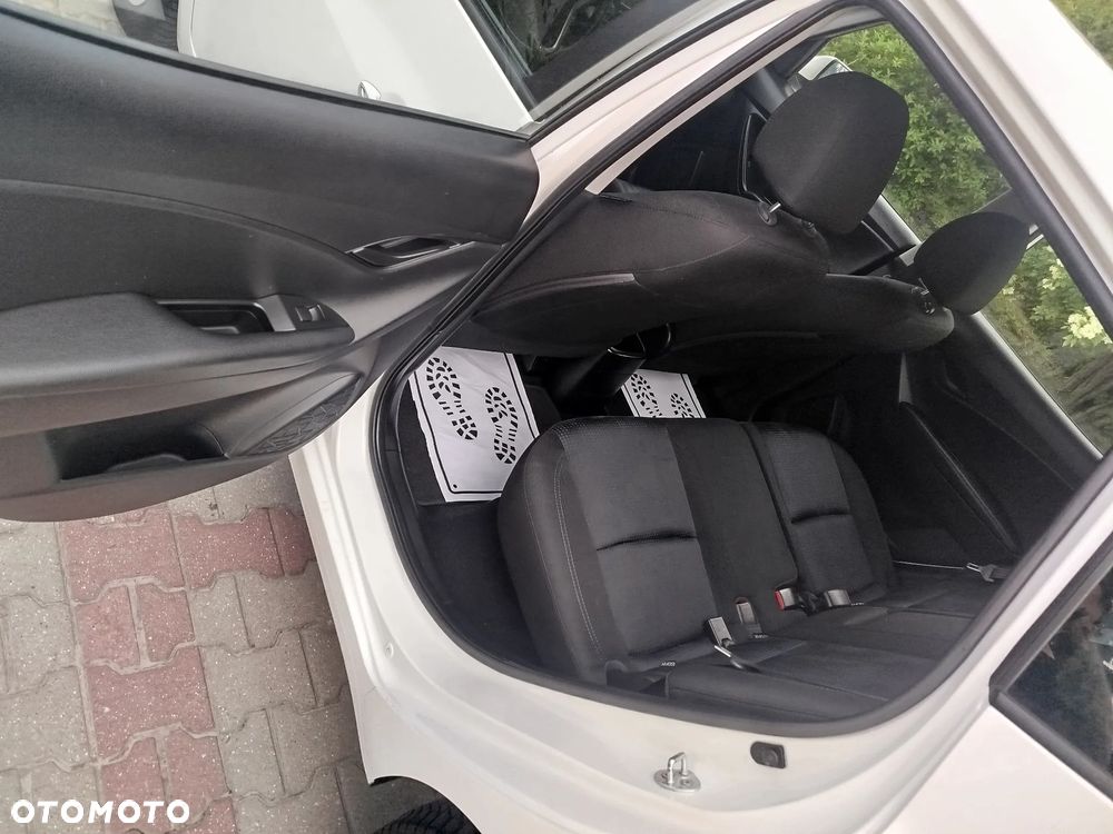 Hyundai ix20 1.4 UEFA EURO 2012 Edition - 21