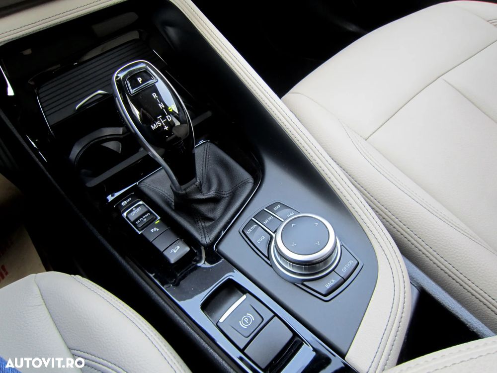 BMW X1 xDrive20i Aut. xLine - 20