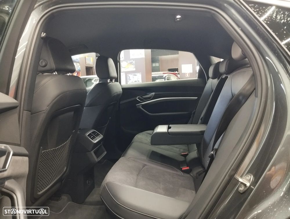 Audi e-tron Sportback 55 quattro S line - 17