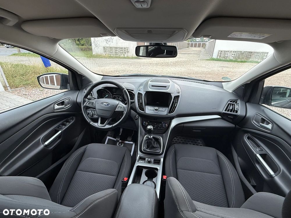 Ford Kuga 1.5 EcoBoost 2x4 Titanium - 13