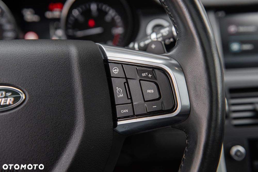 Land Rover Discovery Sport - 21