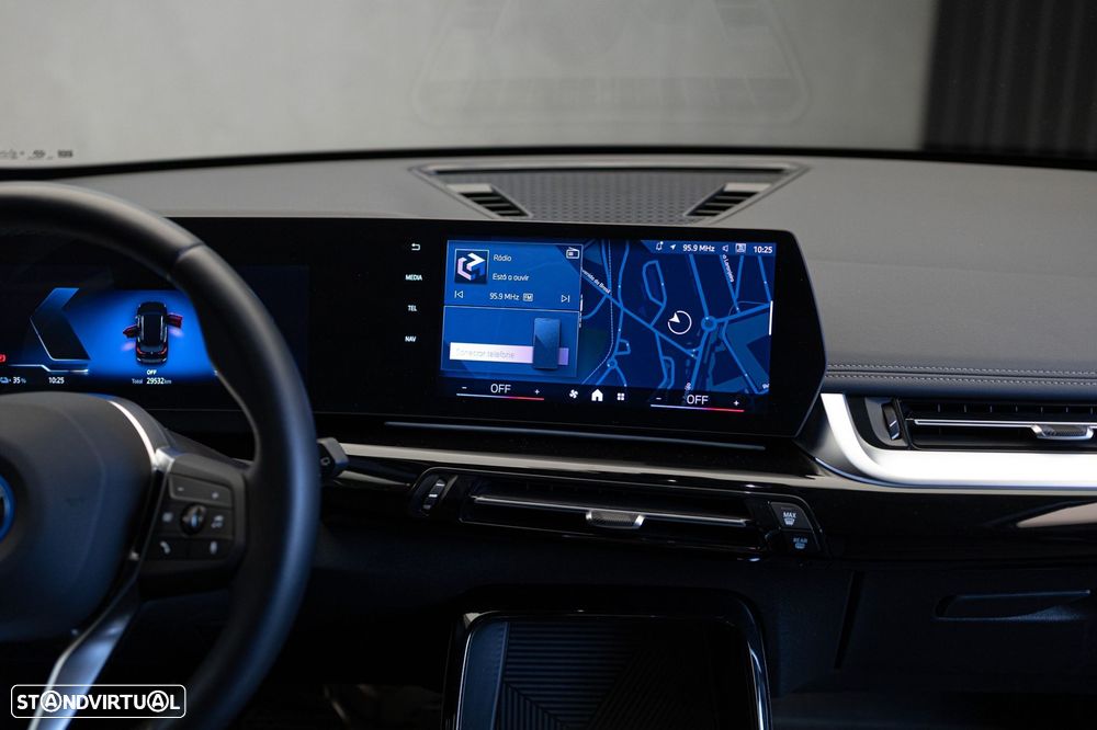 BMW iX1 eDrive20 xLine - 17