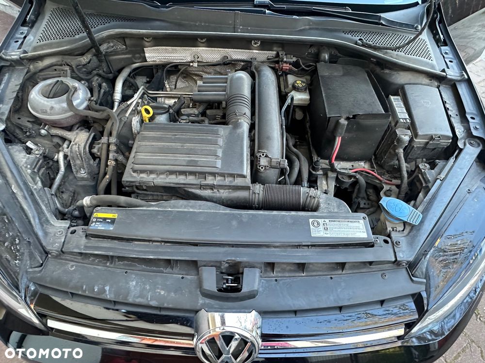 Volkswagen Golf 1.4 TSI BMT Highline DSG - 9