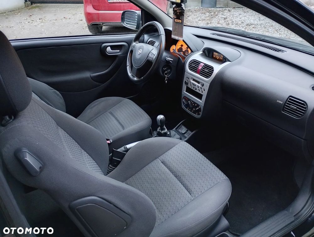 Opel Corsa - 11