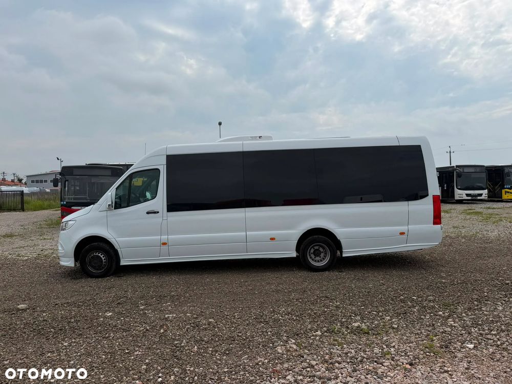 Mercedes-Benz Sprinter 517 - 9