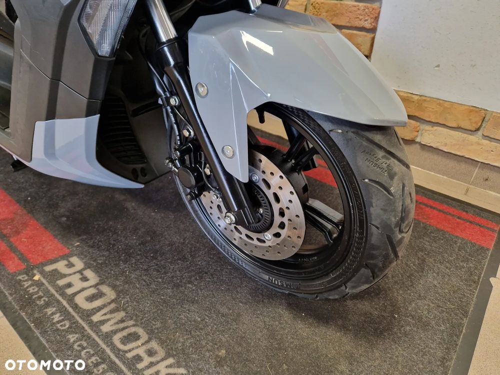 Yamaha NMAX - 38