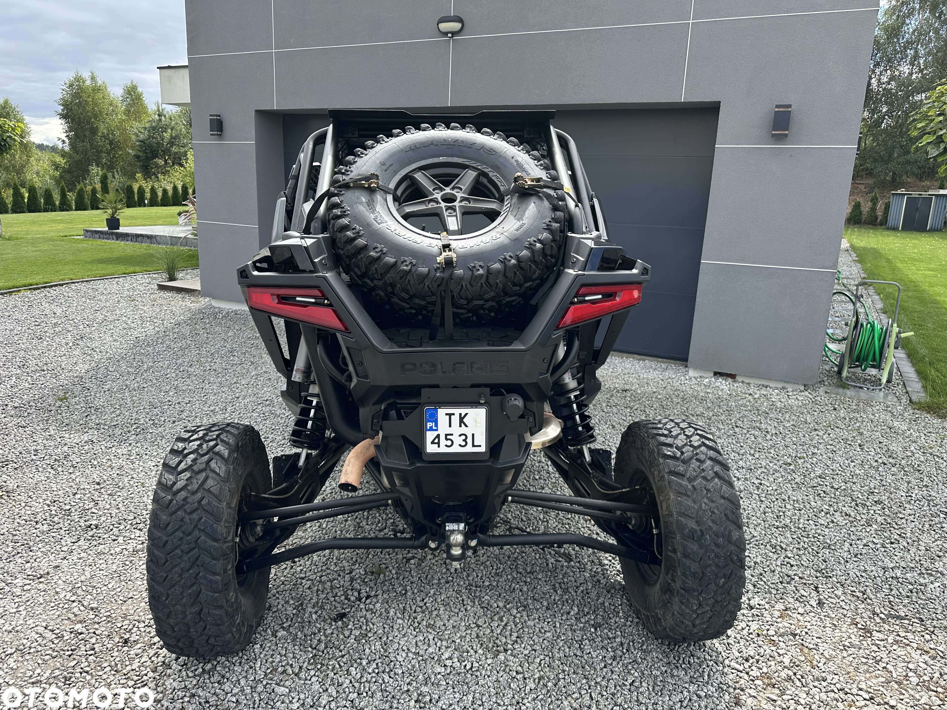 Polaris RZR - 8