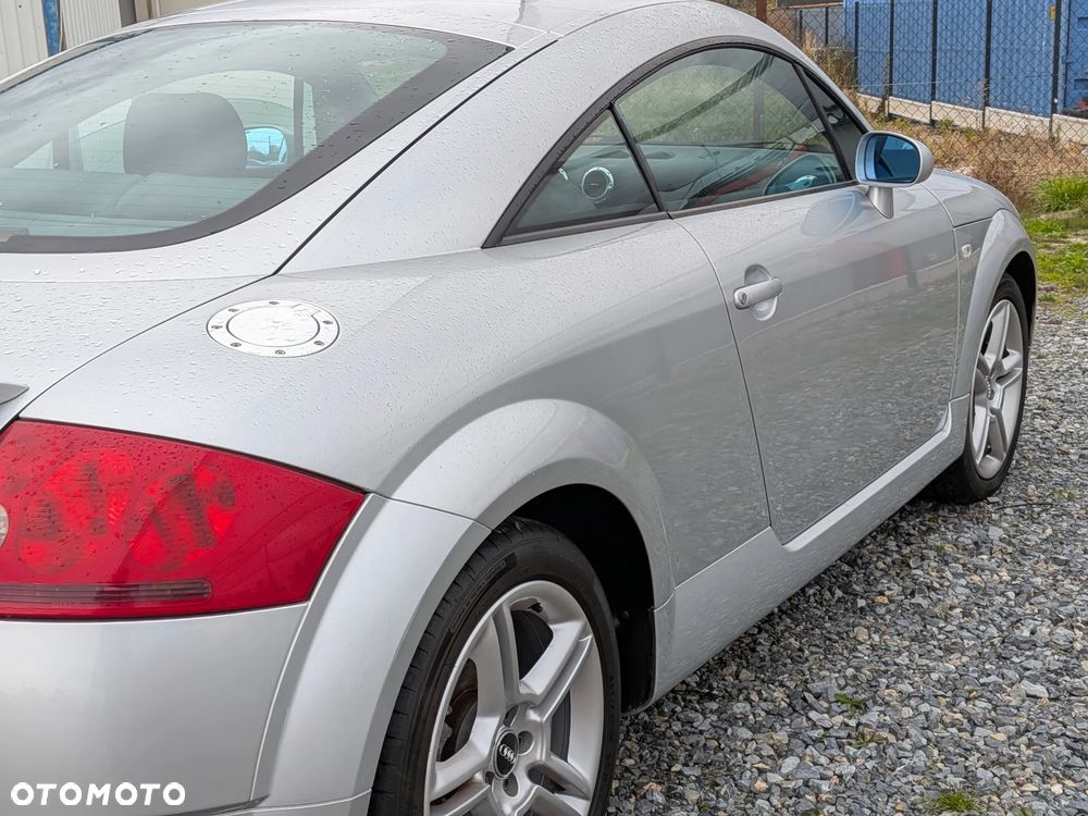 Audi TT Coupé 1.8 T quattro - 17